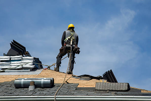 Professional Gutter Installation technician working in Pleasant Grove, OH